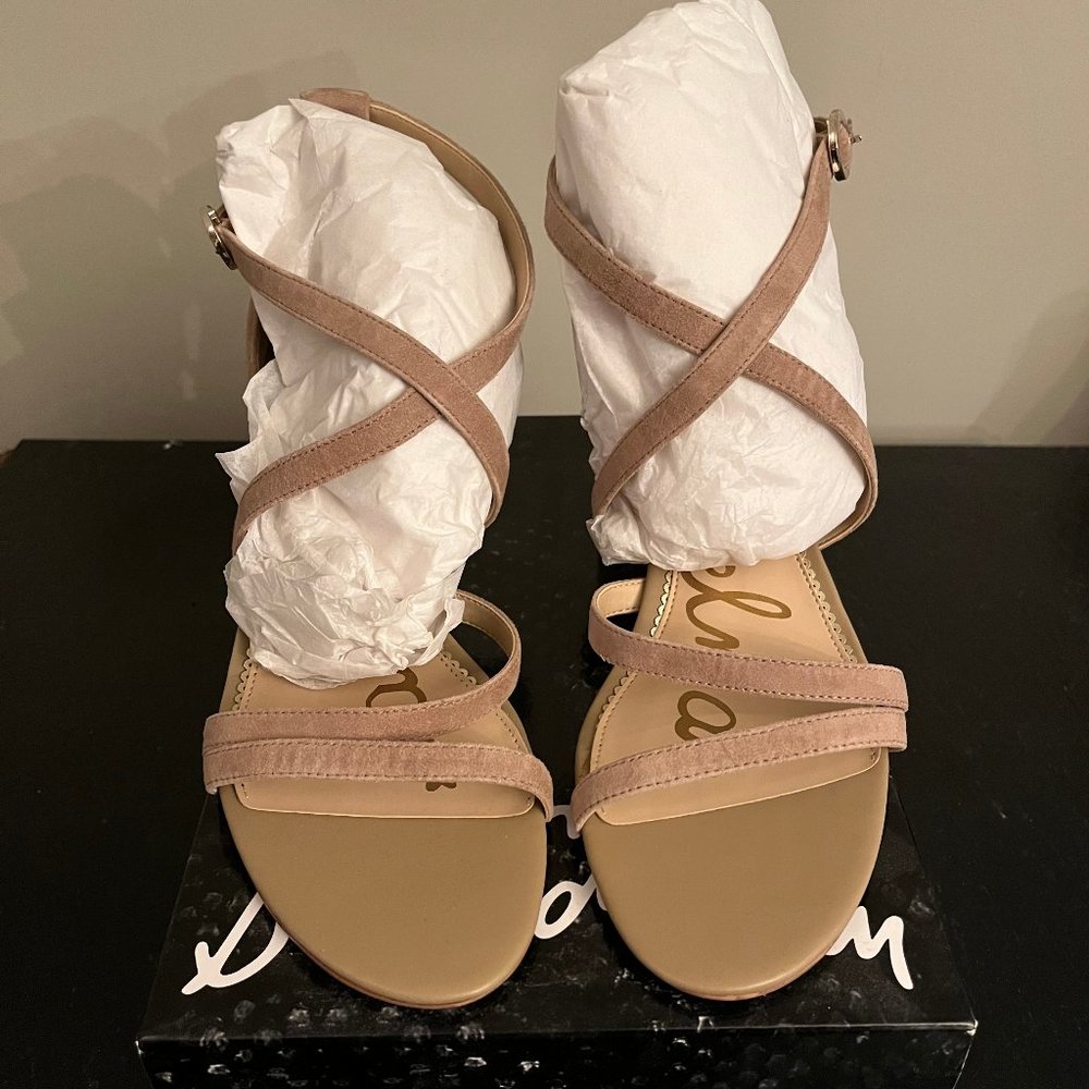 NEVER WORN Sam Edelman Suede Stacie Sandal/Block Heel, Tan